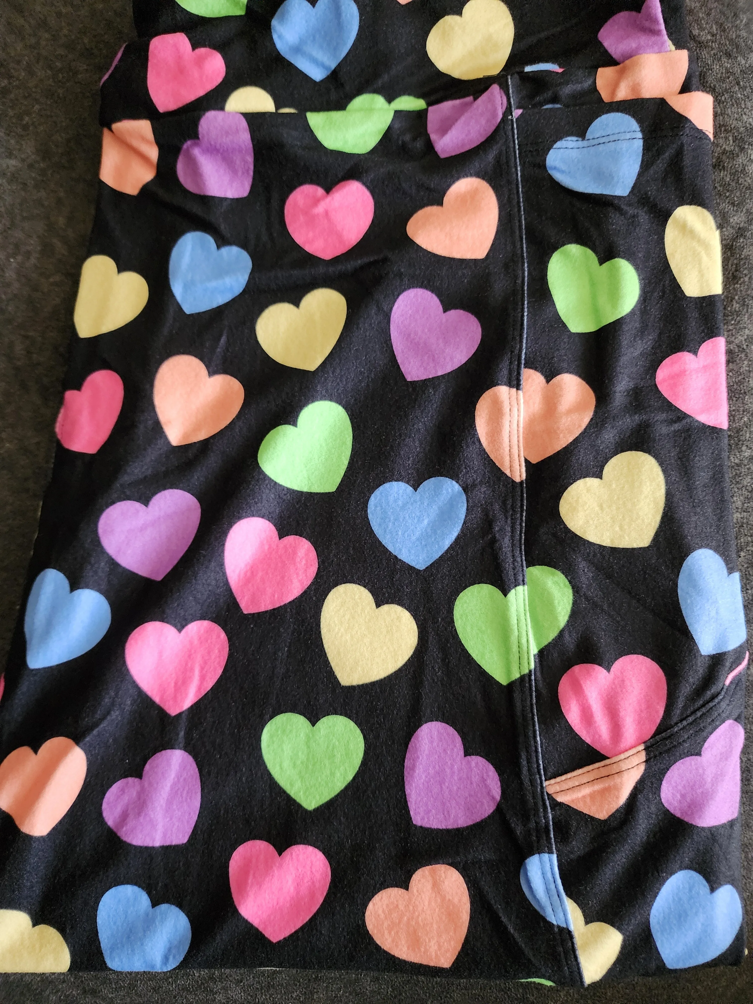 *Charlies Project Valentine's Pastel Heart Leggings