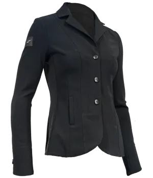 Struck Women's WJX Show Jacket: Black