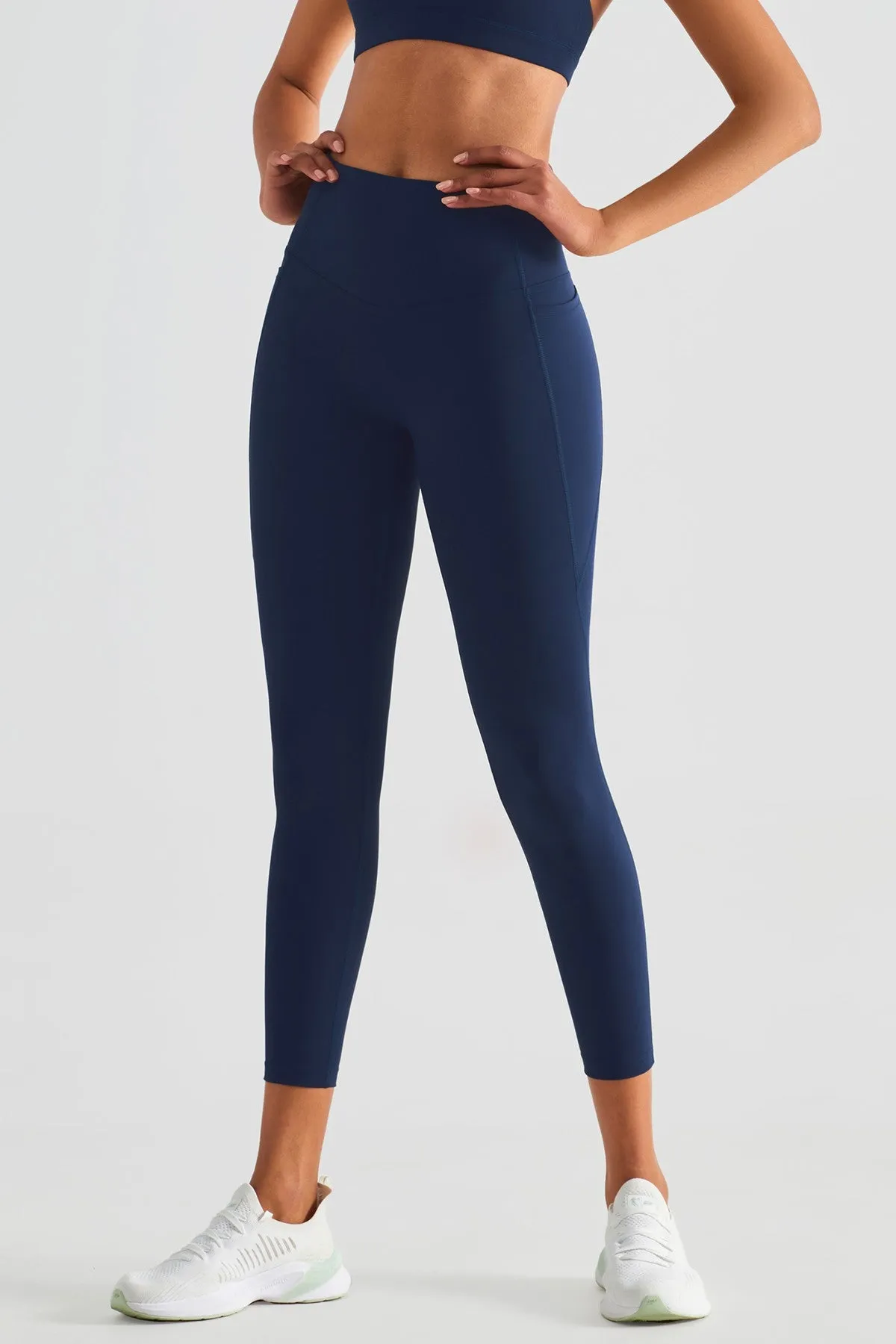 V-shaped Yoga Leggings with Pockets